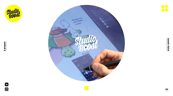 Réalisation du site de l'agence de design produit Studio Boost. Graphisme réalisé par Anthonin+Margaux. Collaboration avec Dorian Siméha pour produire un site internet, entièrement responsive et administrable via le cms Kirby