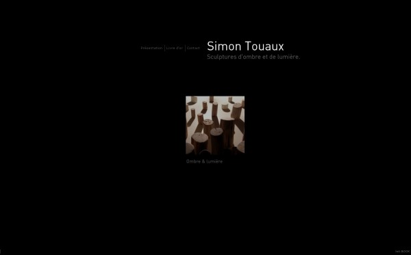 Webdesign et programmation du portfolio de l'artiste Simon Touhaux. Réalisation d'un graphisme simple et intuitif. Mise en page responsive sur-mesure.